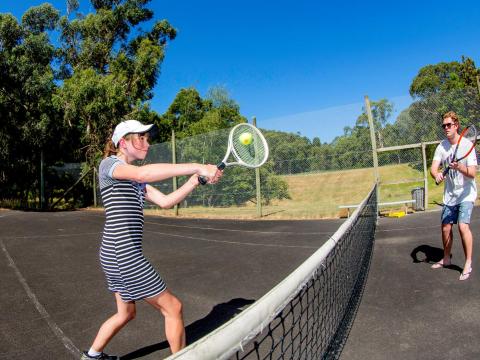 BIG4 Yarra Valley Park Lane Holiday Park - Tennis Courts - Action Shot